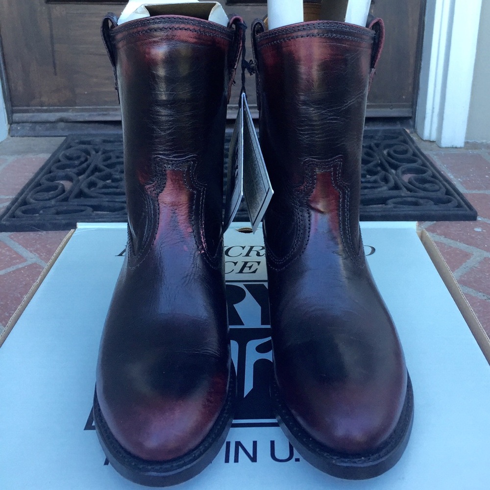 Limited Edition Frye Jet Boot Roper In Plum - Picture 4 of 4